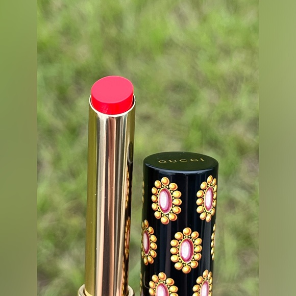 NWT 💋Gucci Beauty 3 Pack Lipsticks Boxed Set in Rouge Red & Gucci Lip Liner - Picture 7 of 16